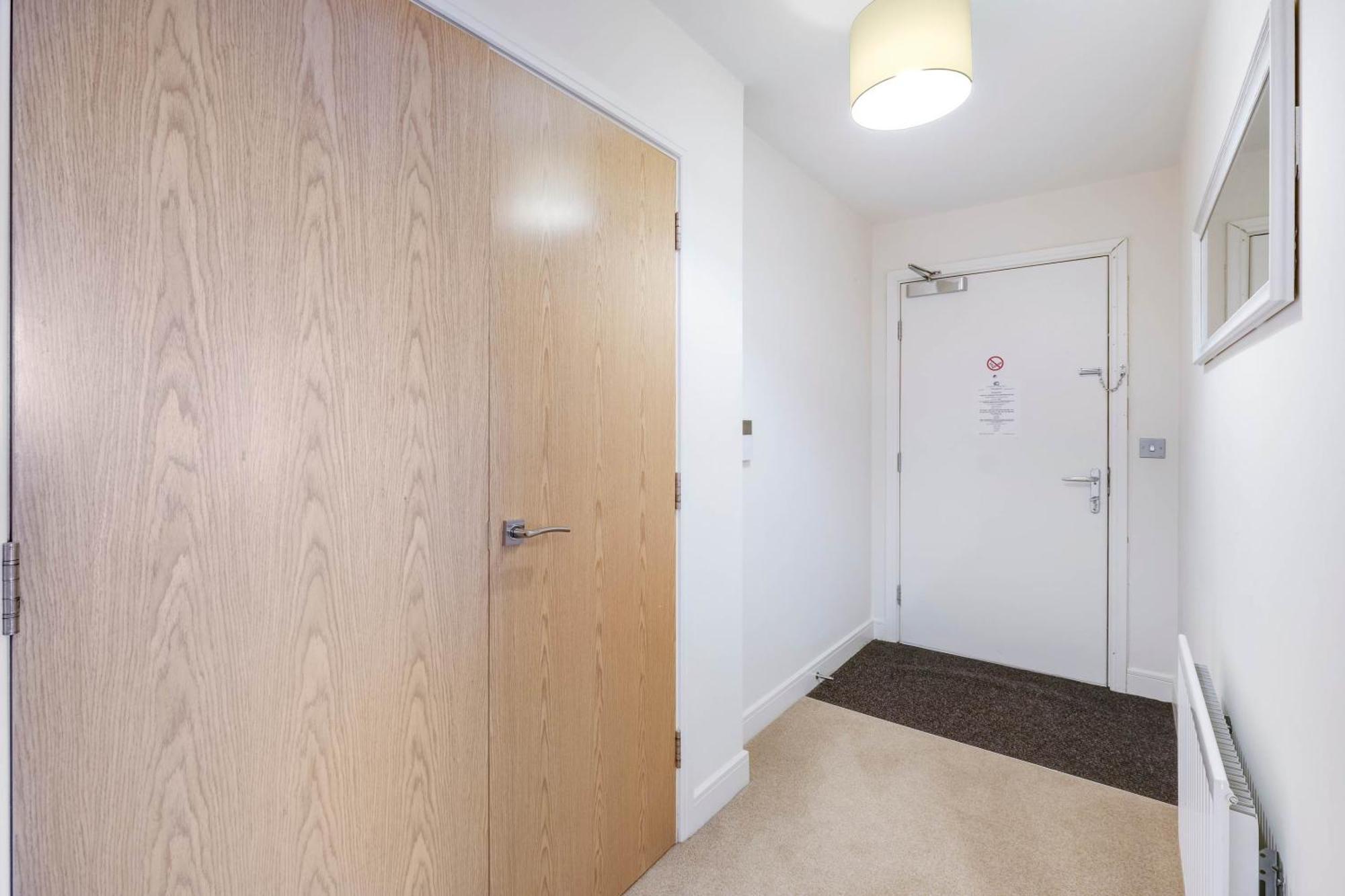 Alder House Serviced Apartment Maidenhead By 360Stays 외부 사진