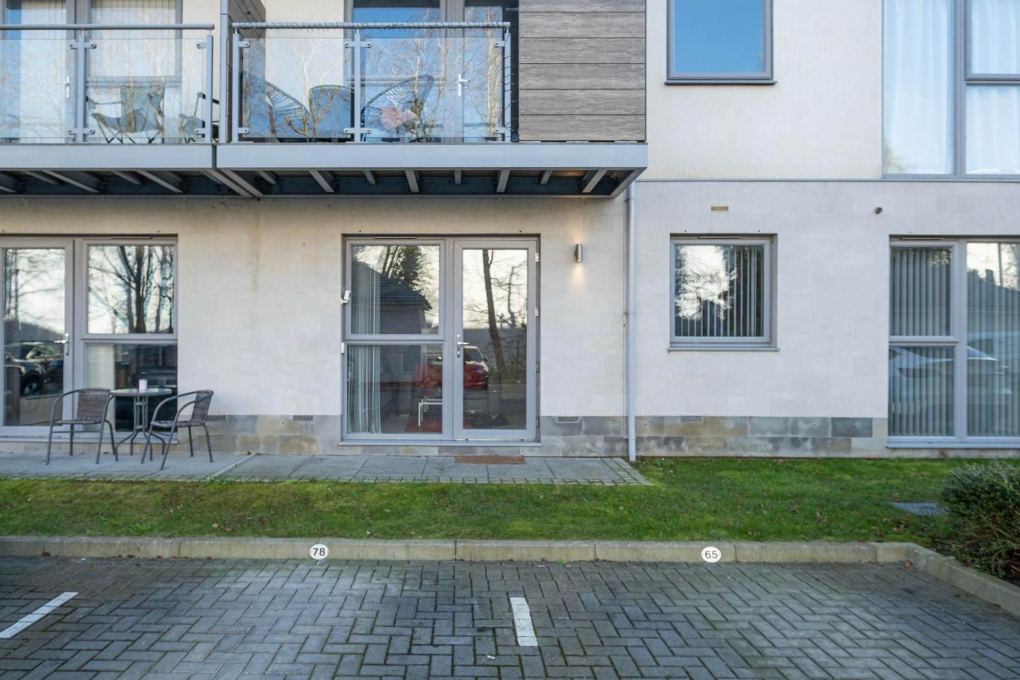 Alder House Serviced Apartment Maidenhead By 360Stays 외부 사진